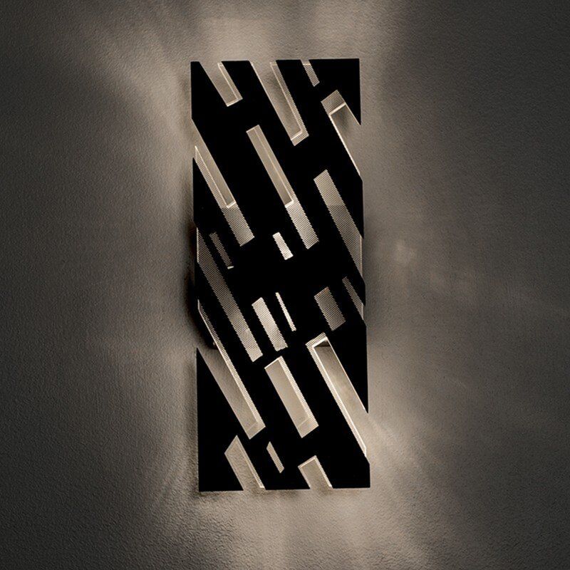 The "Prism" Minimalist Aluminum Wall Lamp – Black Finish